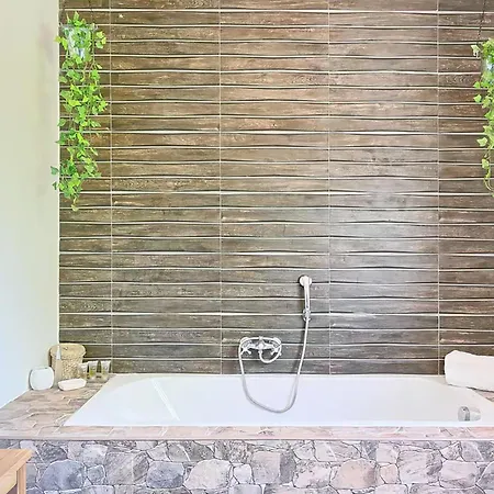 Feriehus Beautiful In With Private Swimming Pool, Be Inside Or Outside *