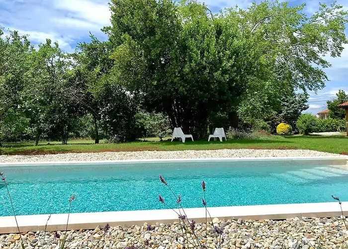 Beautiful In With Private Swimming Pool, Be Inside Or Outside Semesterbostad *