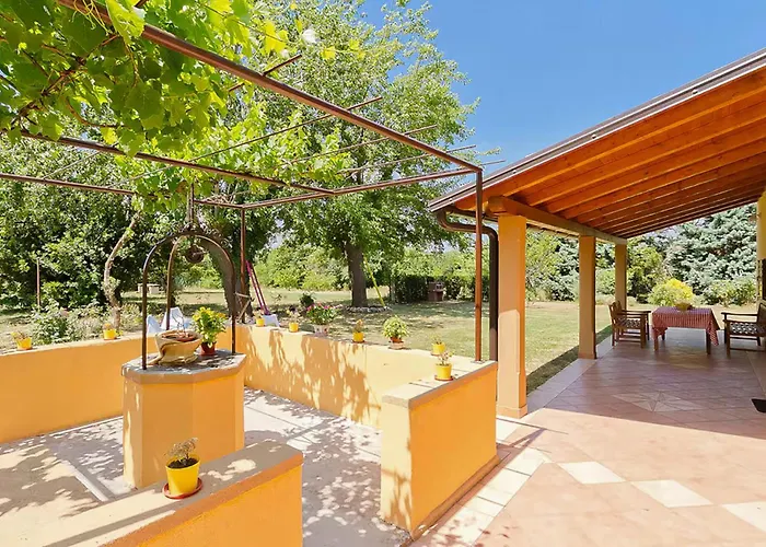 Beautiful In With Private Swimming Pool, Be Inside Or Outside Semesterbostad Barban